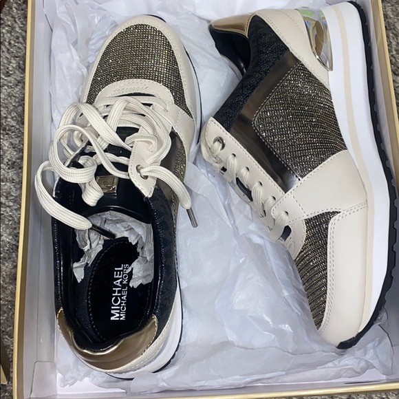Billie Trainer Micheal Kors - Picture 4 of 4